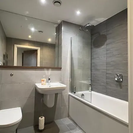 Stunning Manchester City Centre Apartment! Ideal For Small Groups Exterior photo